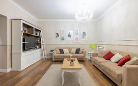 Charming Apartment With Patio A Few Steps From Colosseum